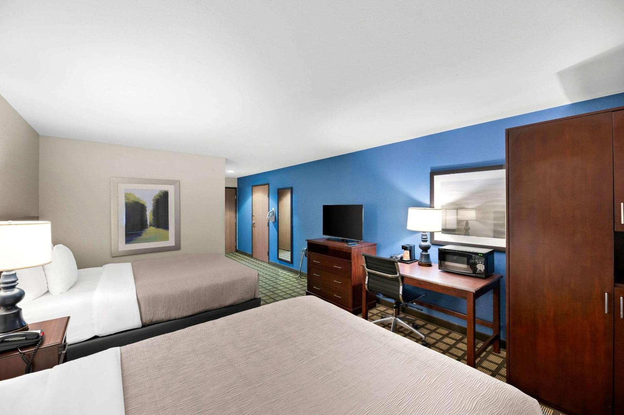 Quality Inn & Suites Big Spring Bagian luar foto