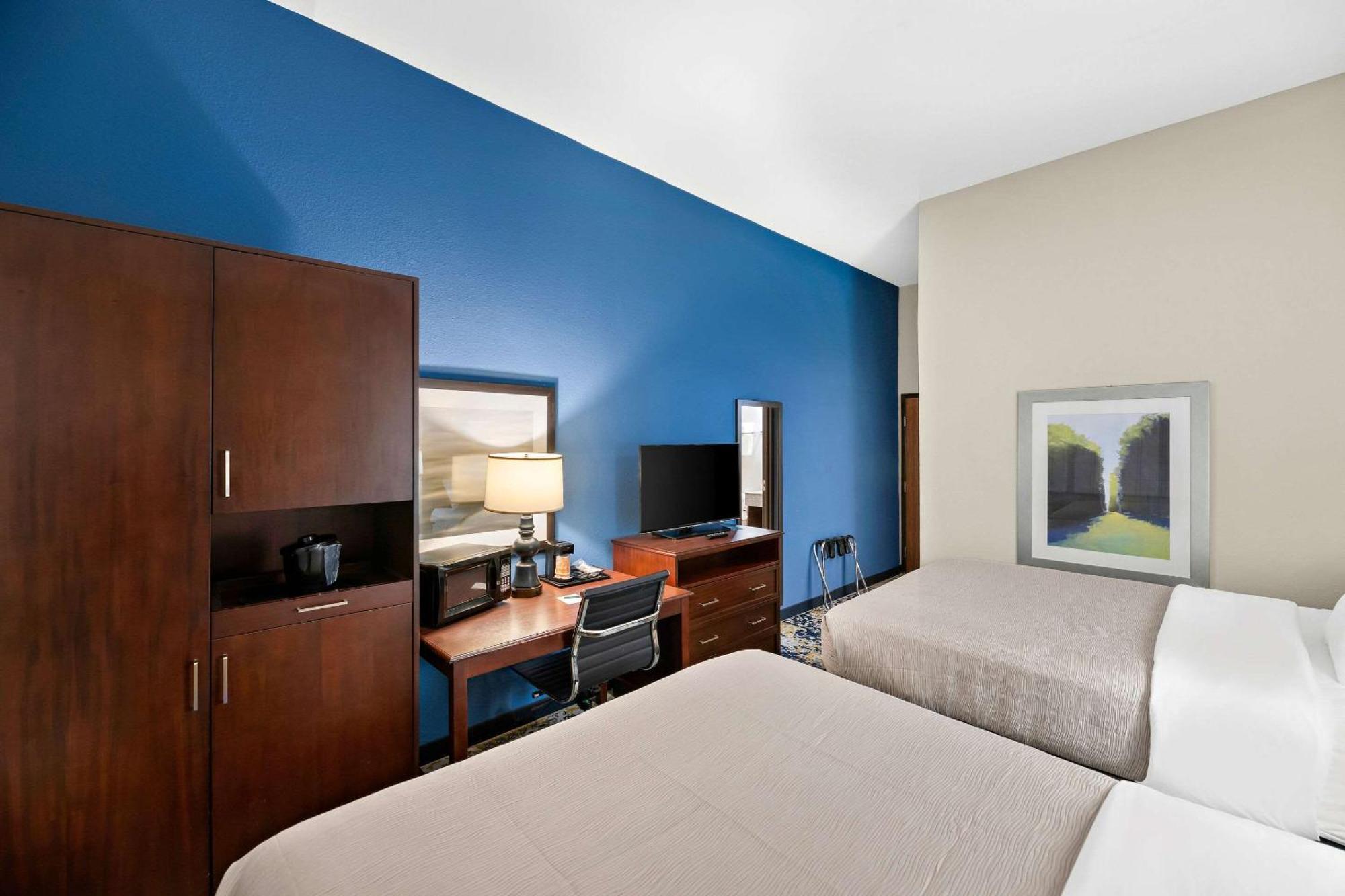 Quality Inn & Suites Big Spring Bagian luar foto