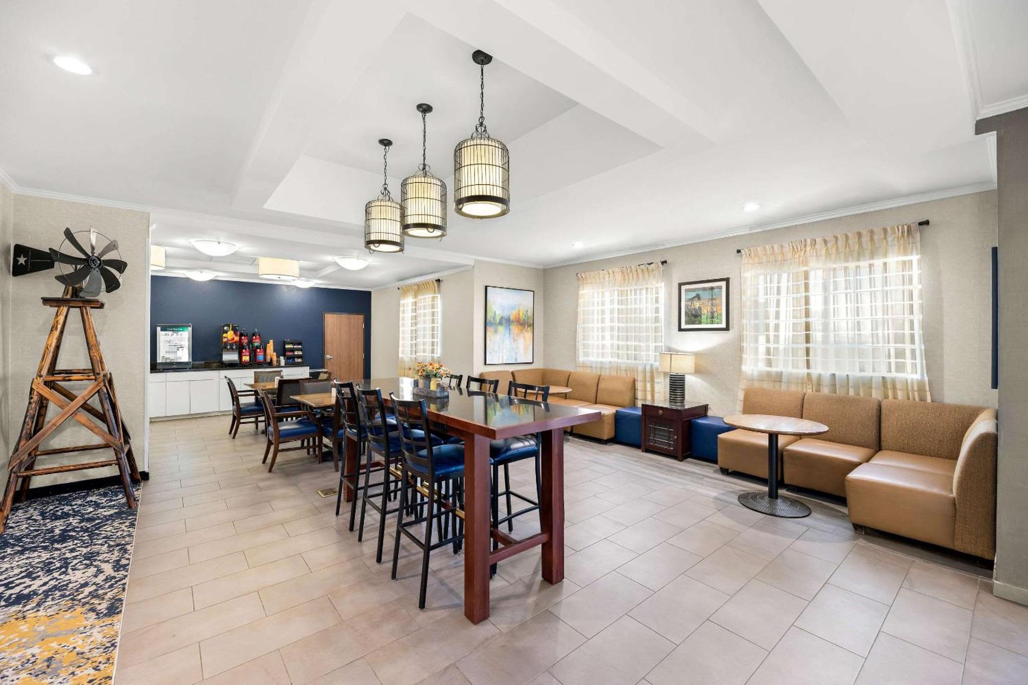 Quality Inn & Suites Big Spring Bagian luar foto