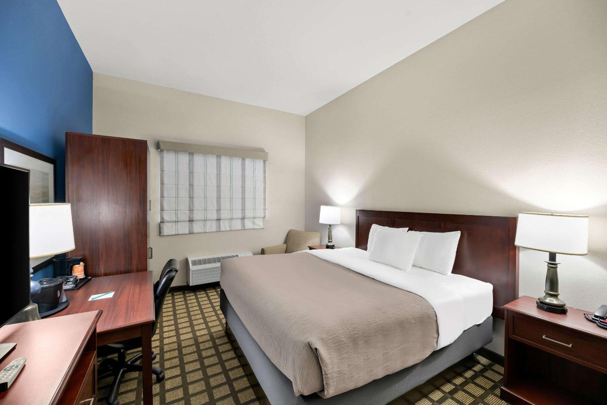 Quality Inn & Suites Big Spring Bagian luar foto
