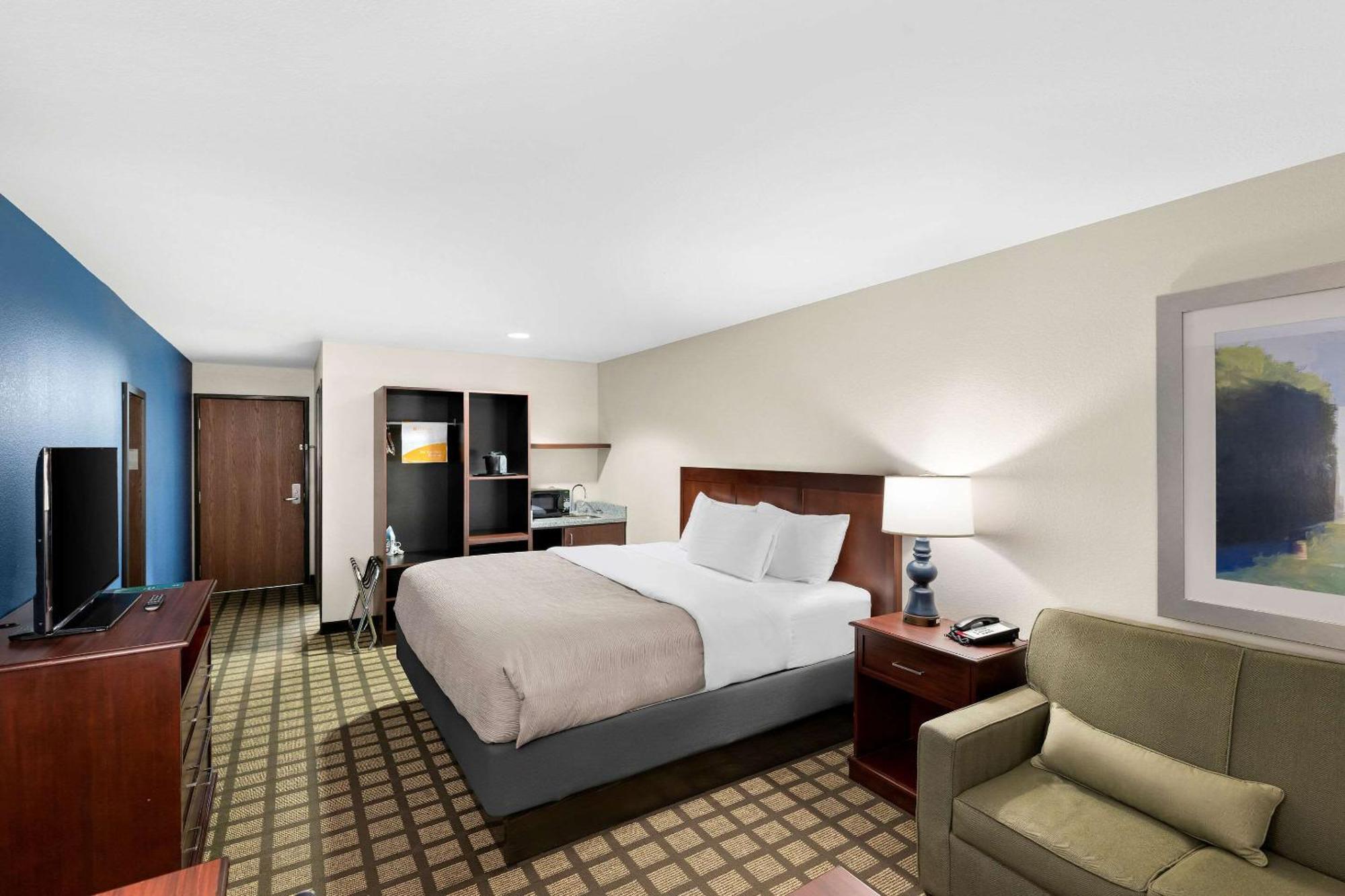 Quality Inn & Suites Big Spring Bagian luar foto
