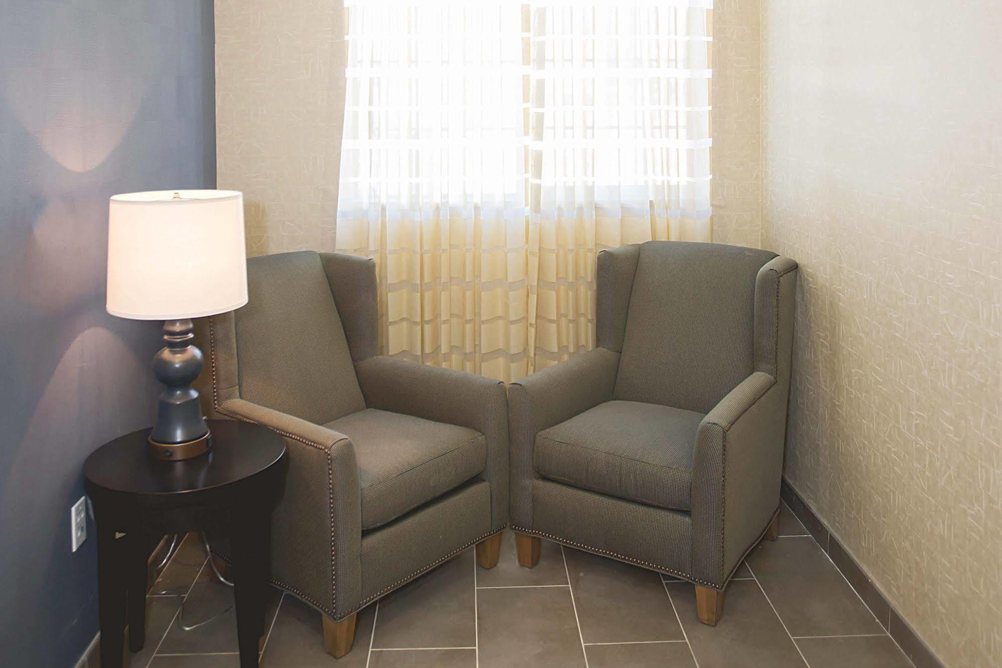 Quality Inn & Suites Big Spring Bagian luar foto